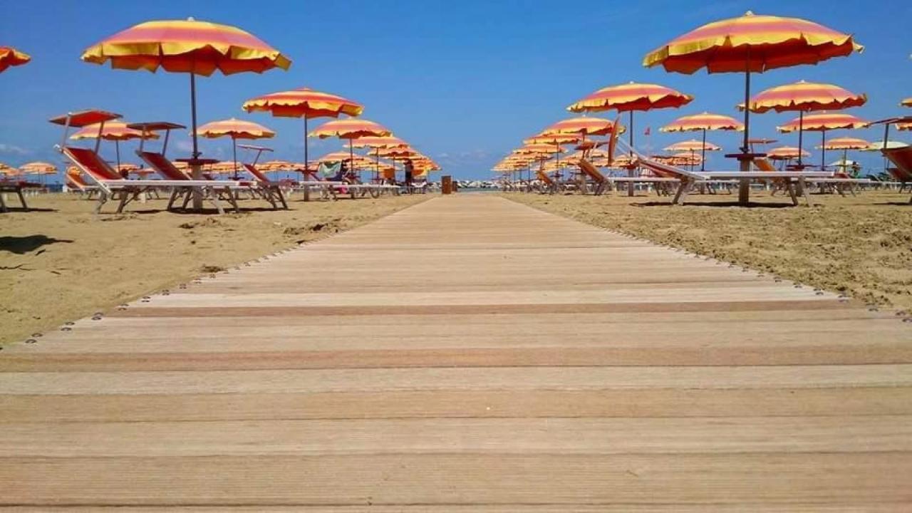 Hotel Argo Rimini Exteriör bild