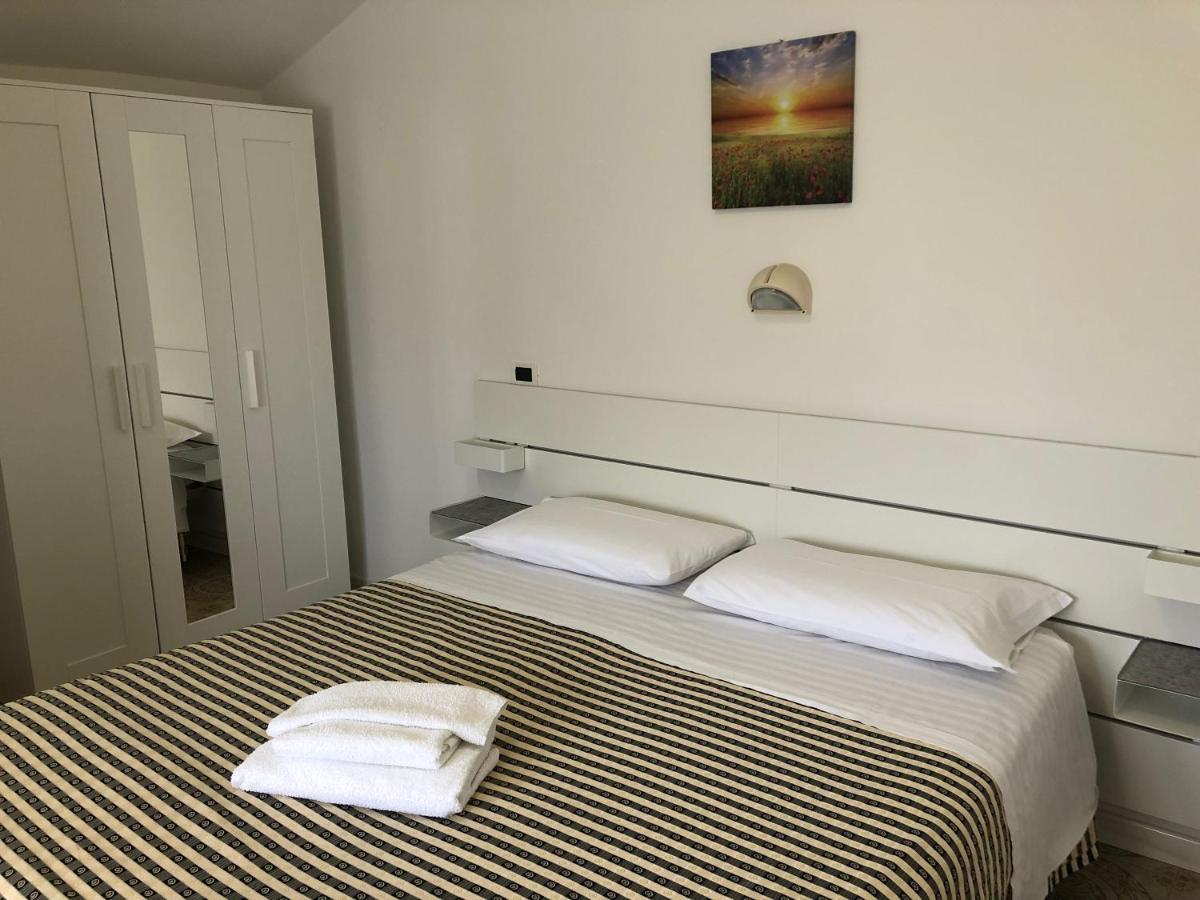 Hotel Argo Rimini Exteriör bild