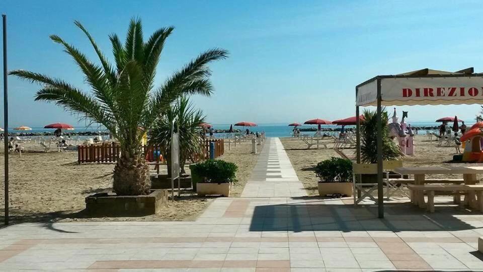 Hotel Argo Rimini Exteriör bild
