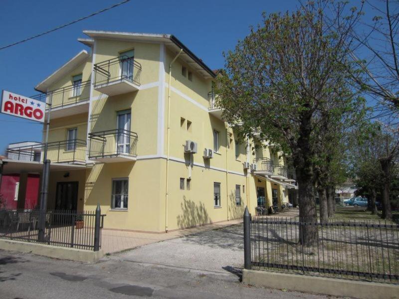 Hotel Argo Rimini Exteriör bild