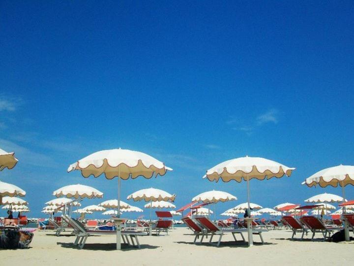 Hotel Argo Rimini Exteriör bild